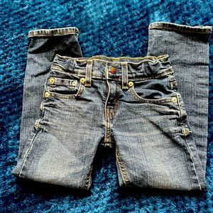 Boys Levi Jeans - Size 5 Regular - Adjustable Waist - Straightleg Style!